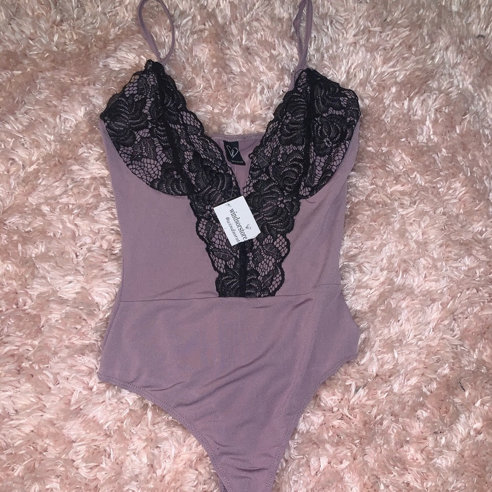 NWT Size small bodysuit